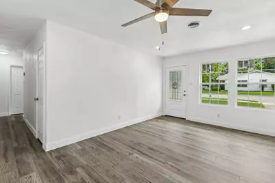 4233 Quails Lane, Fort Worth, TX 76119 - Photo 18