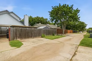 2702 Ansley Ct, Euless, TX 76039 - Photo 28