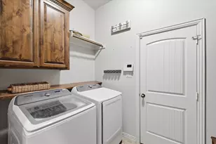 145 Foxpointe Circle, Weatherford, TX 76087 - Photo 24