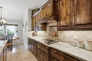 145 Foxpointe Circle, Weatherford, TX 76087 - Photo 16
