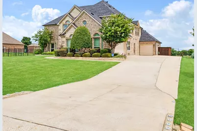178 Las Colinas Trail, Cross Roads, TX 76227 - Photo 4