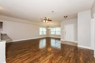 610 Canvas Ct, Lancaster, TX 75146 - Photo 2