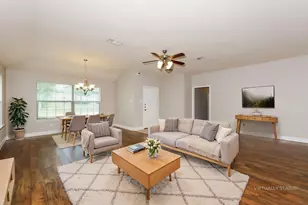 610 Canvas Ct, Lancaster, TX 75146 - Photo 4