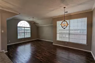 2008 Valley Falls Ave, Mesquite, TX 75181 - Photo 2