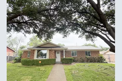 4909 Loch Lomond Drive, Waco, TX 76710 - Photo 2