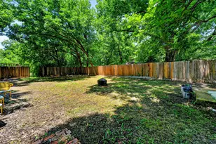415 S Dallas Ave, Lancaster, TX 75146 - Photo 36