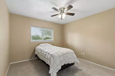 304 Lark Lane, Euless, TX 76039 - Photo 24