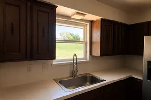 1304 Lariat Cir, Oak Leaf, TX 75154 - Photo 12