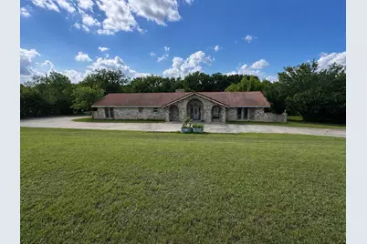 1304 Lariat Circle, Oak Leaf, TX 75154 - Photo 4