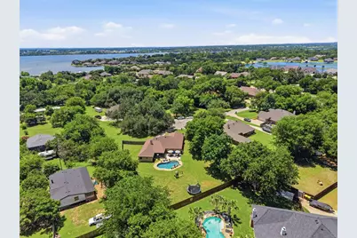 4406 Two Creek Court, Granbury, TX 76049 - Photo 36