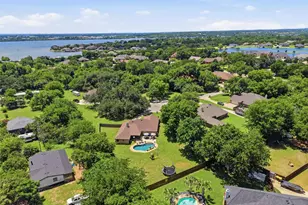 4406 Two Creek Ct, Granbury, TX 76049 - Photo 36