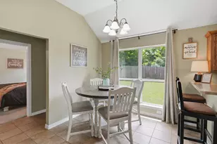 4406 Two Creek Ct, Granbury, TX 76049 - Photo 16