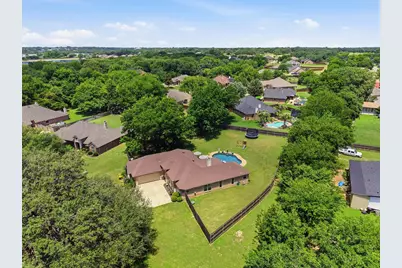 4406 Two Creek Court, Granbury, TX 76049 - Photo 34