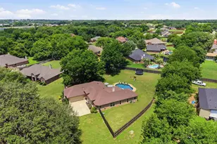4406 Two Creek Ct, Granbury, TX 76049 - Photo 34