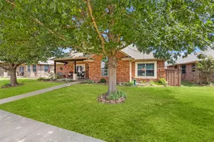 207 Red Wolf Ln, Red Oak, TX 75154 - Photo 36