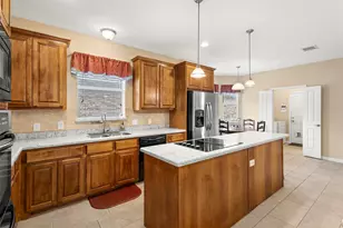 207 Red Wolf Ln, Red Oak, TX 75154 - Photo 10