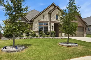 145 Mockingbird Hl Dr, Joshua, TX 76058 - Photo 2