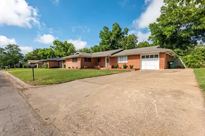 1762 N McCart Street, Stephenville, TX 76401 - Photo 38