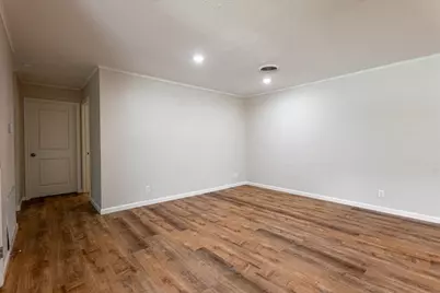 1762 N McCart Street, Stephenville, TX 76401 - Photo 2