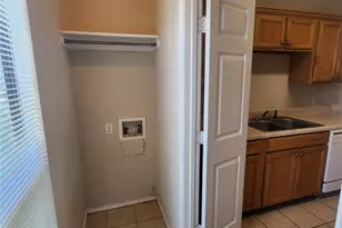 106 Collett Ct, Weatherford, TX 76088 - Photo 6