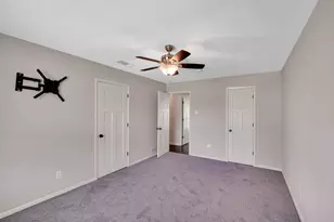 112 Burkett Ln, Pecan Hill, TX 75154 - Photo 12