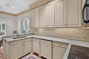 3535 Gillespie St, Dallas, TX 75219 - Photo 14