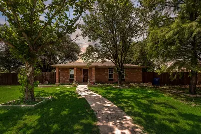 920 Meadowdale Drive, Royse City, TX 75189 - Photo 2