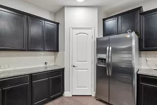 9920 Prairie Dog Ln, McKinney, TX 75071 - Photo 12