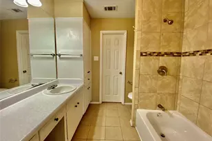 801 Irwin Dr, Hurst, TX 76053 - Photo 4