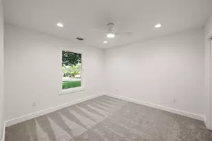315 Burdette Ave, Sherman, TX 75090 - Photo 18