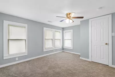 207 W Heard Street, Cleburne, TX 76033 - Photo 10