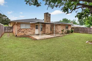 2132 Sandy Ln, Irving, TX 75060 - Photo 10