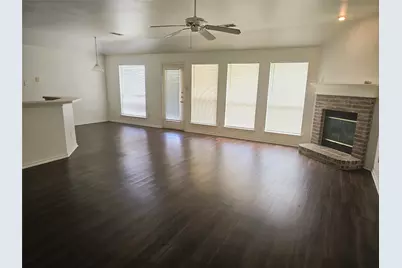1512 Parrot Court, DeSoto, TX 75115 - Photo 2