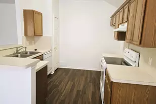 1512 Parrot Ct, DeSoto, TX 75115 - Photo 4
