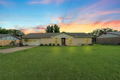 837 W 3rd Street, Eddy, TX 76524 - Photo 1