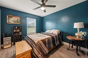837 W 3rd St, Eddy, TX 76524 - Photo 18