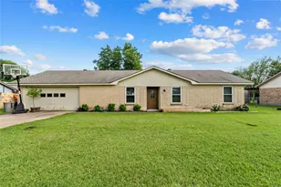 837 W 3rd St, Eddy, TX 76524 - Photo 2