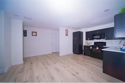 107 W Purdom Avenue, Alvarado, TX 76009 - Photo 4
