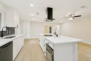 1504 Lexington Pl, Bedford, TX 76022 - Photo 10