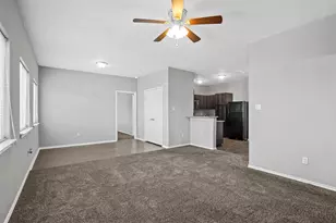 612 Meadow View Ct, Denton, TX 76207 - Photo 4