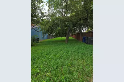514 W Avenue F, Garland, TX 75040 - Photo 2