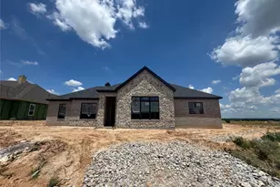 148 Legends Wy, Bridgeport, TX 76426 - Photo 1
