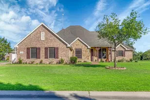 1068 Oak Creek Cir, Royse City, TX 75189 - Photo 1
