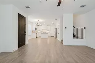 2724 Shelby Dr, Lewisville, TX 75067 - Photo 4