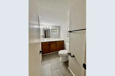 260 W Elm, Stephenville, TX 76401 - Photo 6