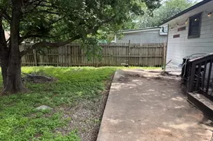 260 W Elm, Stephenville, TX 76401 - Photo 10