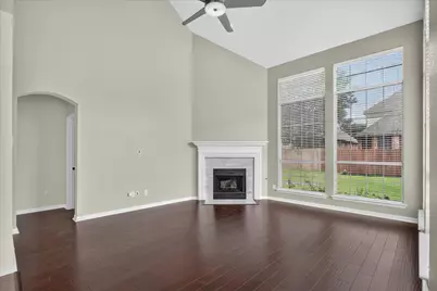 2644 Coral Cove Drive, Grand Prairie, TX 75054 - Photo 10