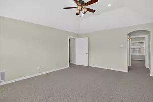 2644 Coral Cove Dr, Grand Prairie, TX 75054 - Photo 16