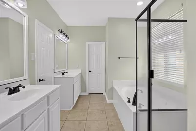 2644 Coral Cove Drive, Grand Prairie, TX 75054 - Photo 12