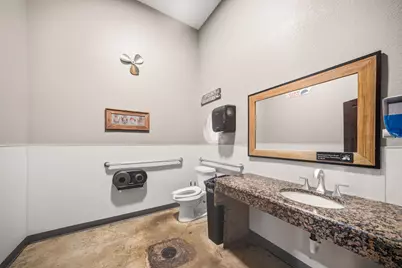200 S Kaufman Street #A,B,C, Ennis, TX 75119 - Photo 6